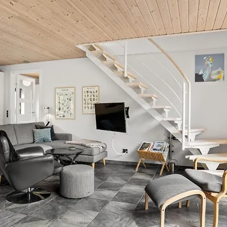 Gorgeous In With Kitchen