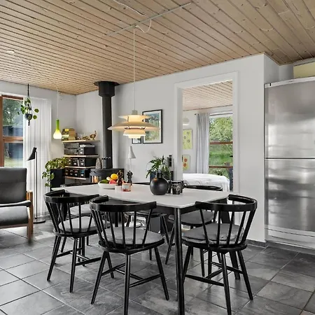 Vakantiehuis Gorgeous In With Kitchen Fanø