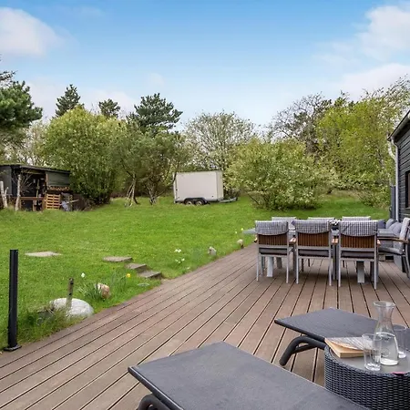 Dom wakacyjny Gorgeous In With Kitchen *